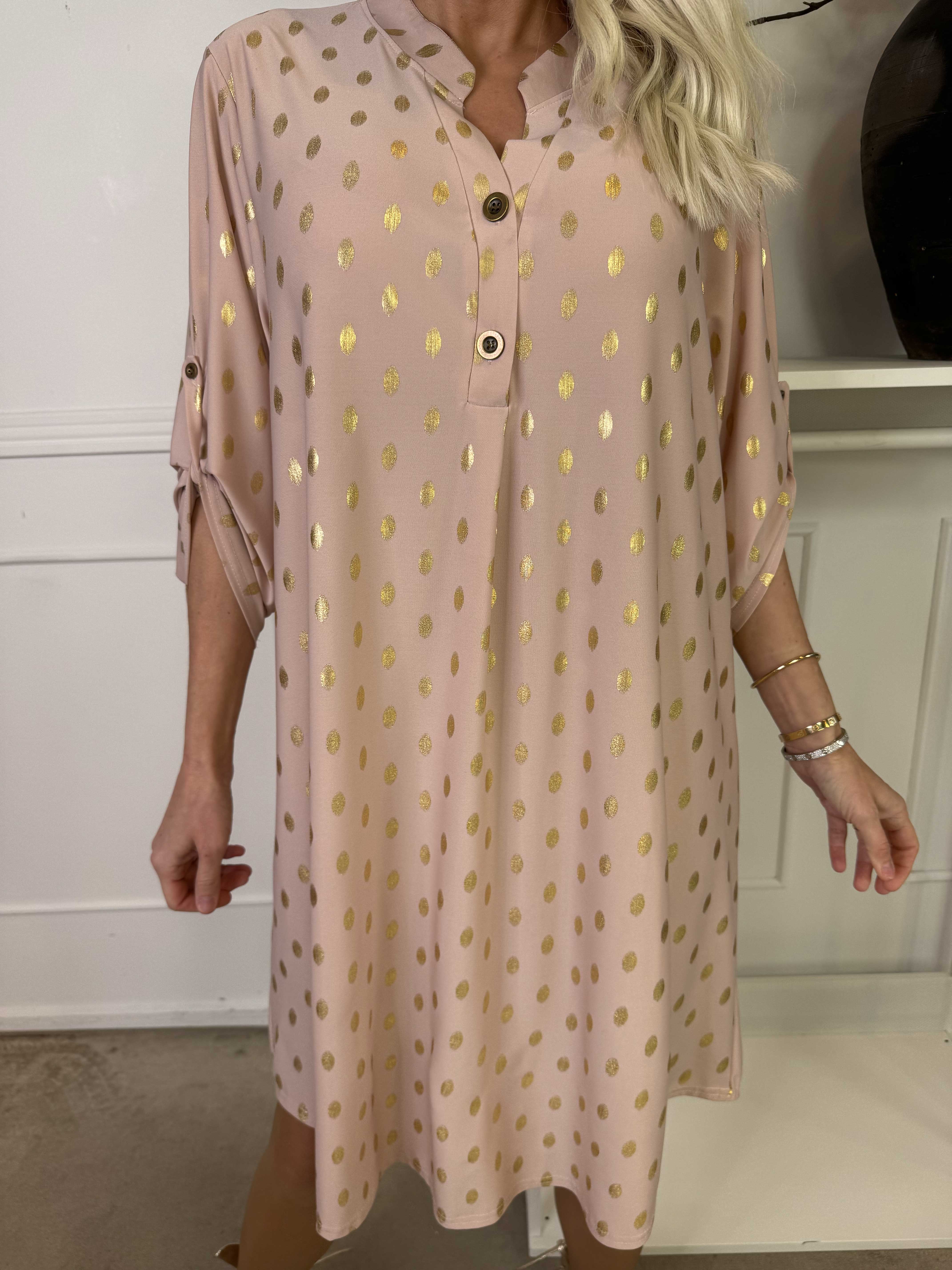 Ebba Gold Long - Elastisk klänning med guldprickar